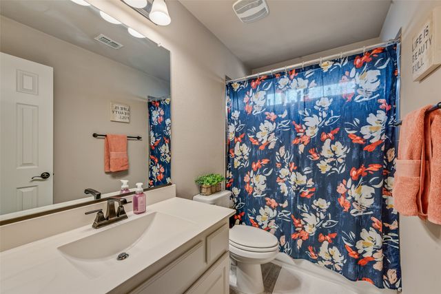 7156 Playa Imperial Lane, Grand Prairie, TX 75054