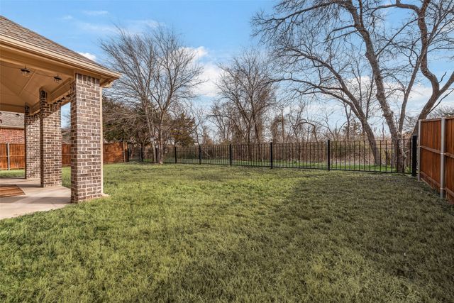 7156 Playa Imperial Lane, Grand Prairie, TX 75054