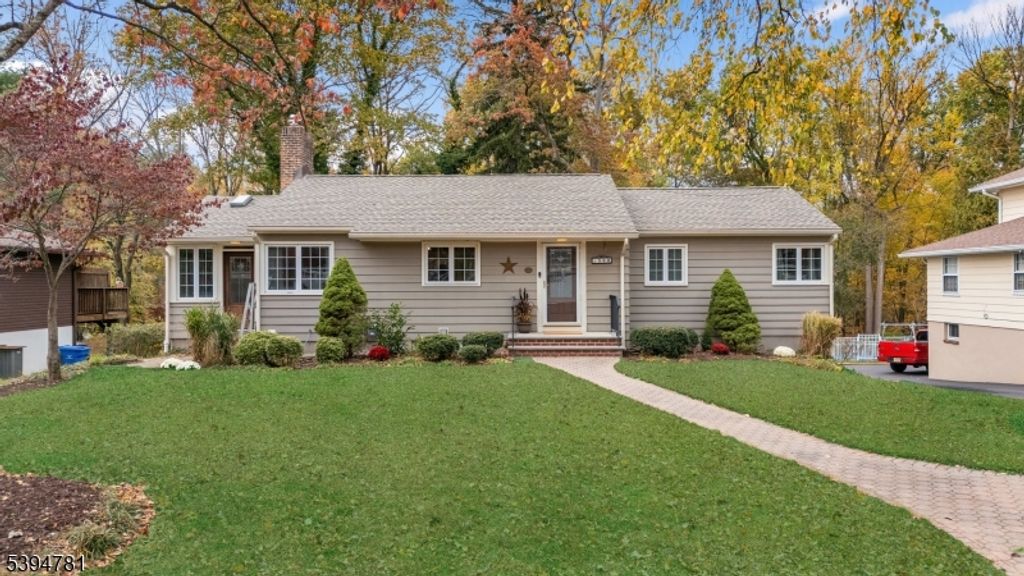 568 Mountainview Ter, Dunellen Boro, NJ 08812