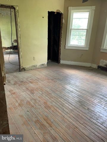 3900 5TH ST, Baltimore, MD 21225