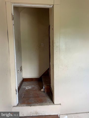 3900 5TH ST, Baltimore, MD 21225
