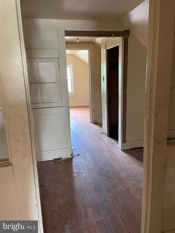 3900 5TH ST, Baltimore, MD 21225