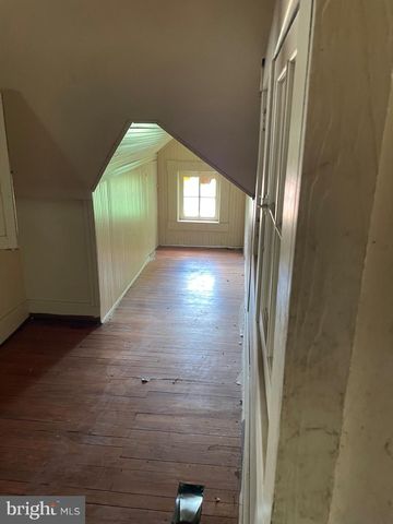 3900 5TH ST, Baltimore, MD 21225