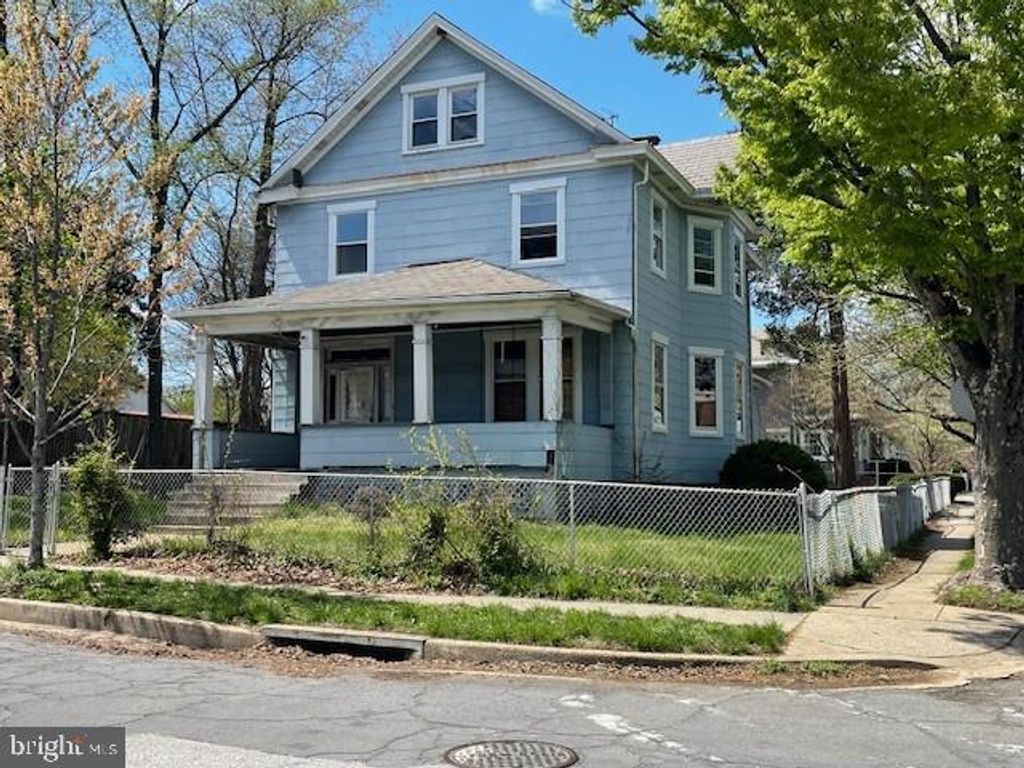 3900 5TH ST, Baltimore, MD 21225