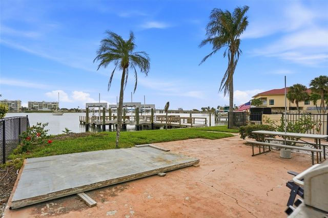 7740 BOCA CIEGA DRIVE 105, St Pete Beach, FL 33706