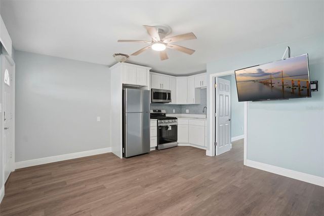 7740 BOCA CIEGA DRIVE 105, St Pete Beach, FL 33706