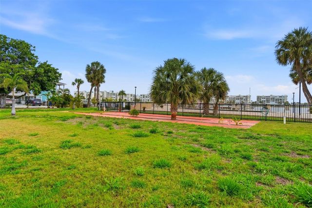 7740 BOCA CIEGA DRIVE 105, St Pete Beach, FL 33706