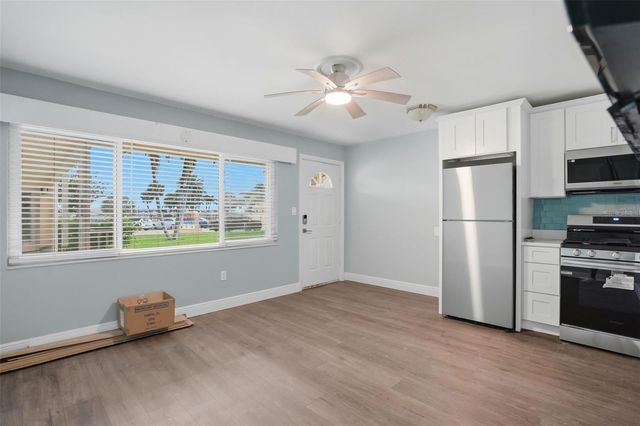 7740 BOCA CIEGA DRIVE 105, St Pete Beach, FL 33706