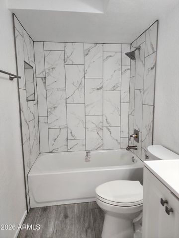 5236 W PEORIA Avenue 120, Glendale, AZ 85302