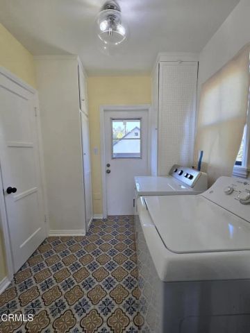6279 Church Street, Los Angeles, CA 90042