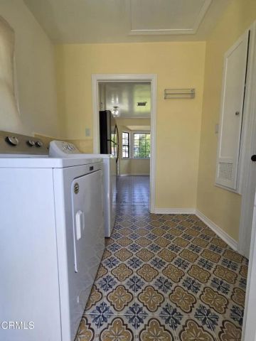 6279 Church Street, Los Angeles, CA 90042