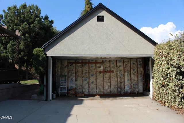 6279 Church Street, Los Angeles, CA 90042