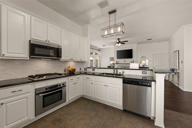 6944 Canyon Springs, Fort Worth, TX 76132