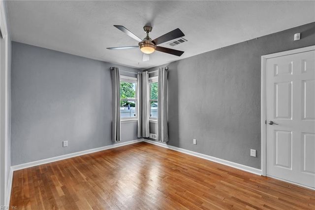 4113 Rundel LN, Virginia Beach, VA 23452