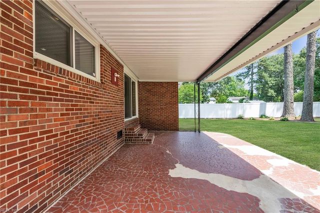 4113 Rundel LN, Virginia Beach, VA 23452