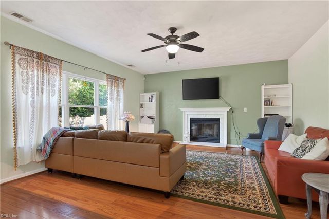 3861 Whitley Park DR, Virginia Beach, VA 23451