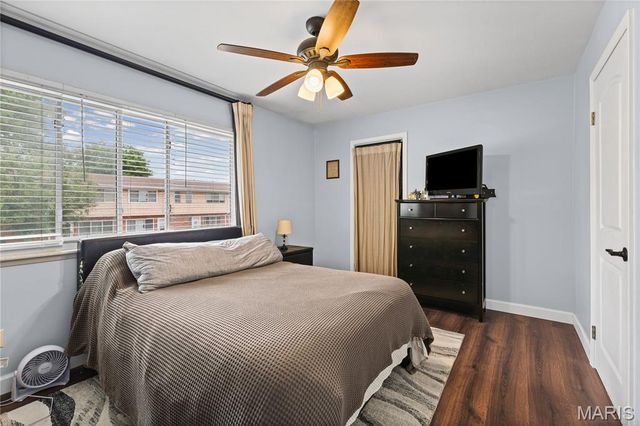 10694 Carroll Wood Way, St Louis, MO 63128