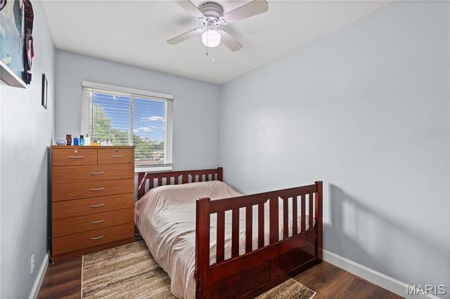 10694 Carroll Wood Way, St Louis, MO 63128