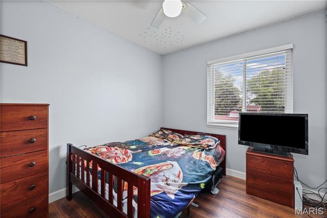 10694 Carroll Wood Way, St Louis, MO 63128