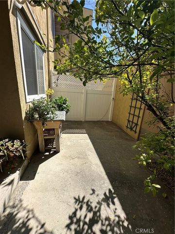 6225 Coldwater Canyon Avenue 117, North Hollywood, CA 91606