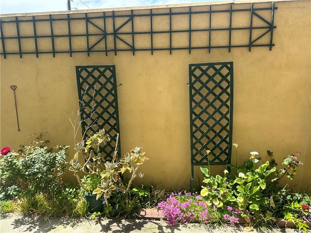 6225 Coldwater Canyon Avenue 117, North Hollywood, CA 91606