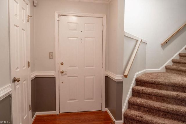 179 Harbor Watch DR, Chesapeake, VA 23322