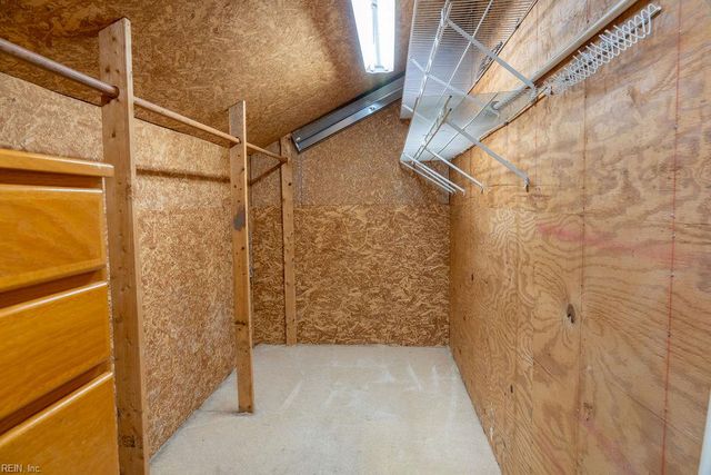 179 Harbor Watch DR, Chesapeake, VA 23322