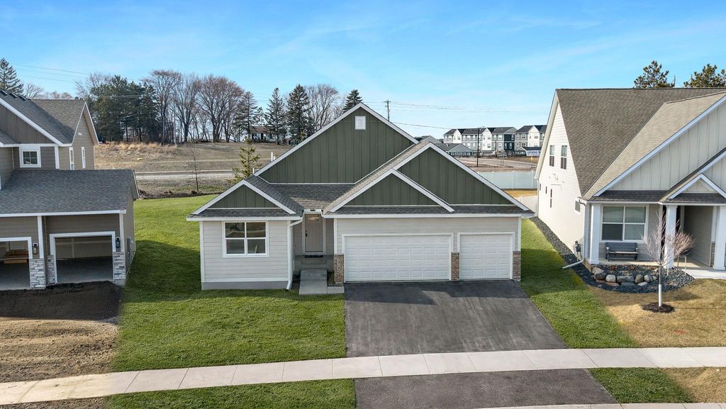 316 Distel Drive, Le Sueur, MN 56058 — exterior