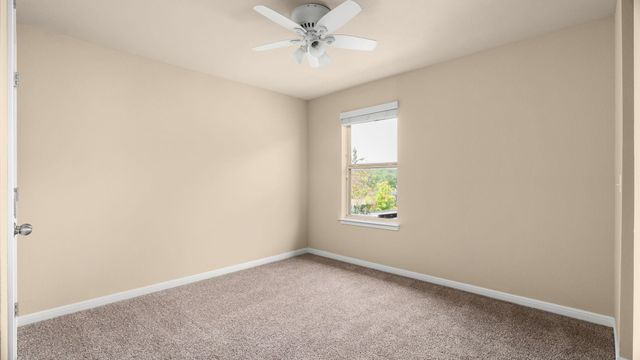 109 Hunts Link RD, Dripping Springs, TX 78620