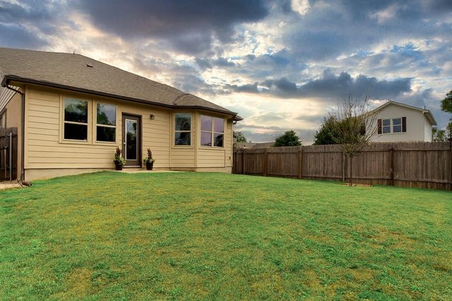 109 Hunts Link RD, Dripping Springs, TX 78620