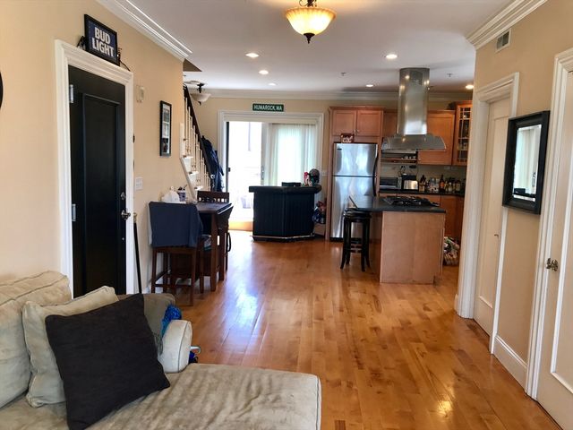 360-362 Dorchester St. 3, Boston, MA 02127