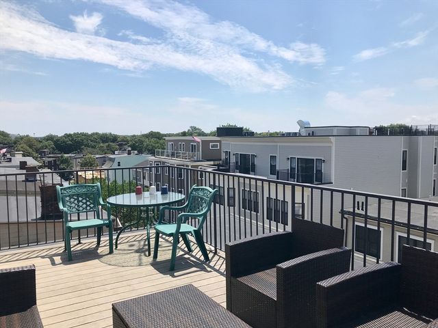 360-362 Dorchester St. 3, Boston, MA 02127