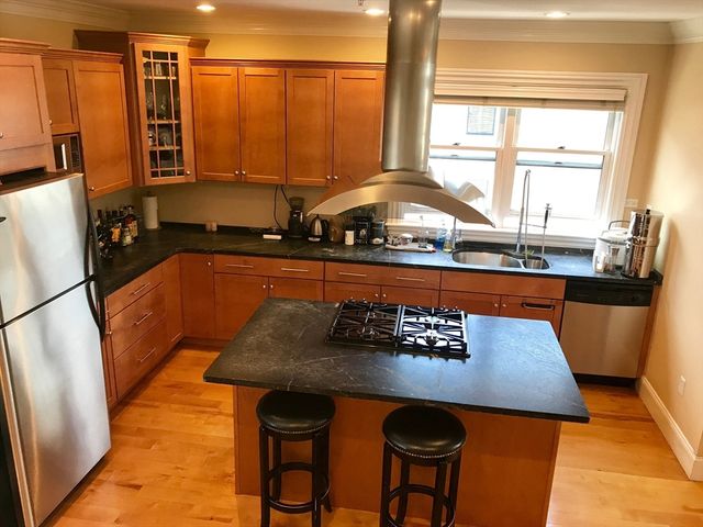 360-362 Dorchester St. 3, Boston, MA 02127