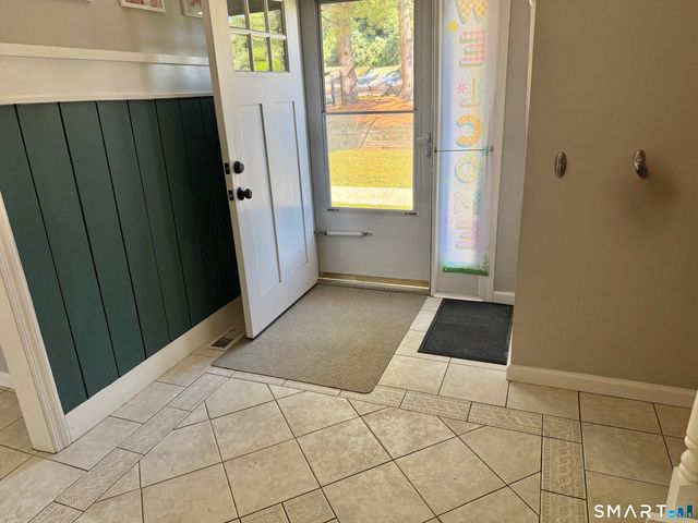 11 Lilac Drive B, Seymour, CT 06483