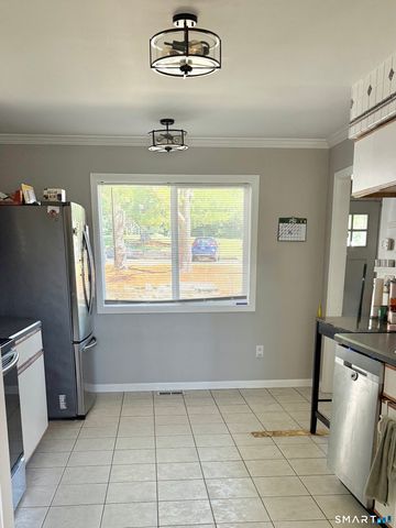 11 Lilac Drive B, Seymour, CT 06483