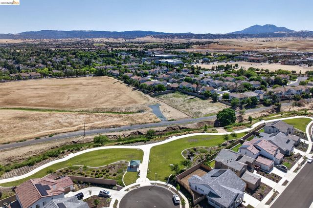 1885 Water St, Brentwood, CA 94513