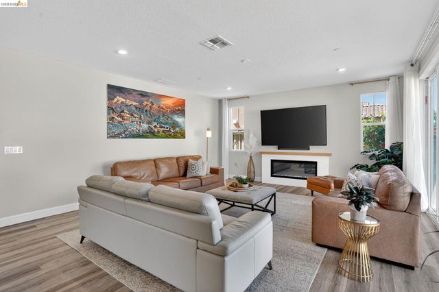 1885 Water St, Brentwood, CA 94513