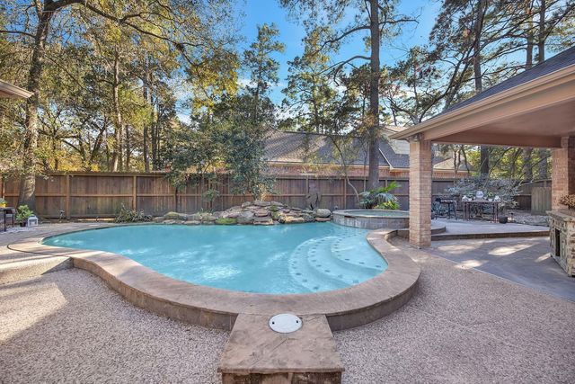 142 E Placid Hill Circle, The Woodlands, TX 77381