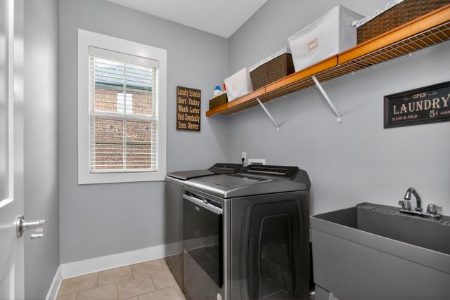 147 Compton St, Gallatin, TN 37066