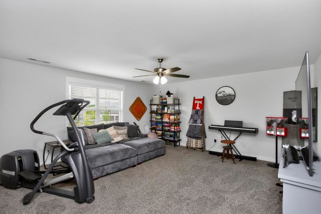 147 Compton St, Gallatin, TN 37066