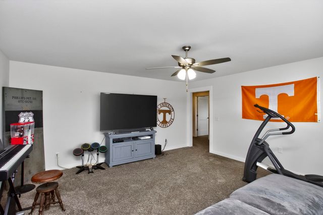147 Compton St, Gallatin, TN 37066
