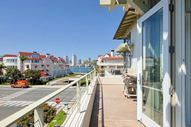 1220 1st Street 303, Coronado, CA 92118