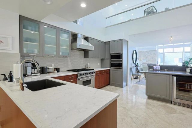 1220 1st Street 303, Coronado, CA 92118