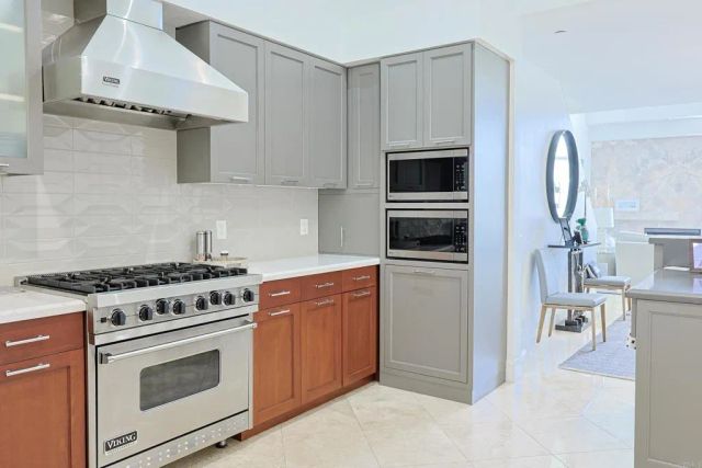 1220 1st Street 303, Coronado, CA 92118