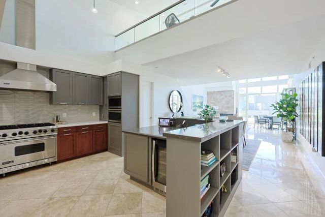 1220 1st Street 303, Coronado, CA 92118