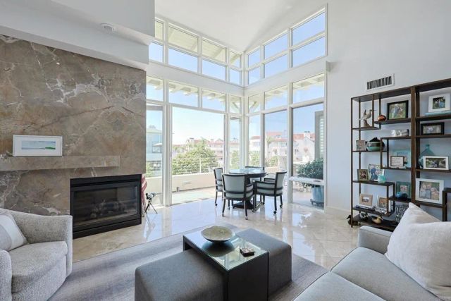 1220 1st Street 303, Coronado, CA 92118
