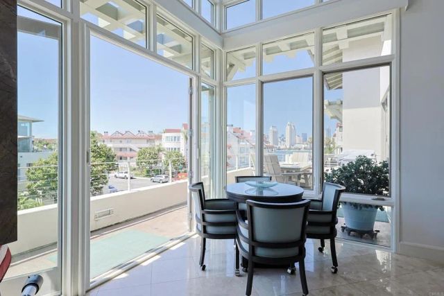1220 1st Street 303, Coronado, CA 92118