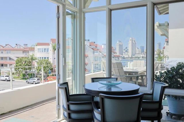 1220 1st Street 303, Coronado, CA 92118
