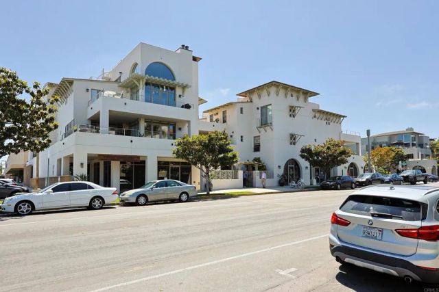 1220 1st Street 303, Coronado, CA 92118
