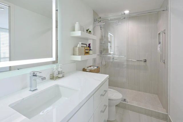 1220 1st Street 303, Coronado, CA 92118